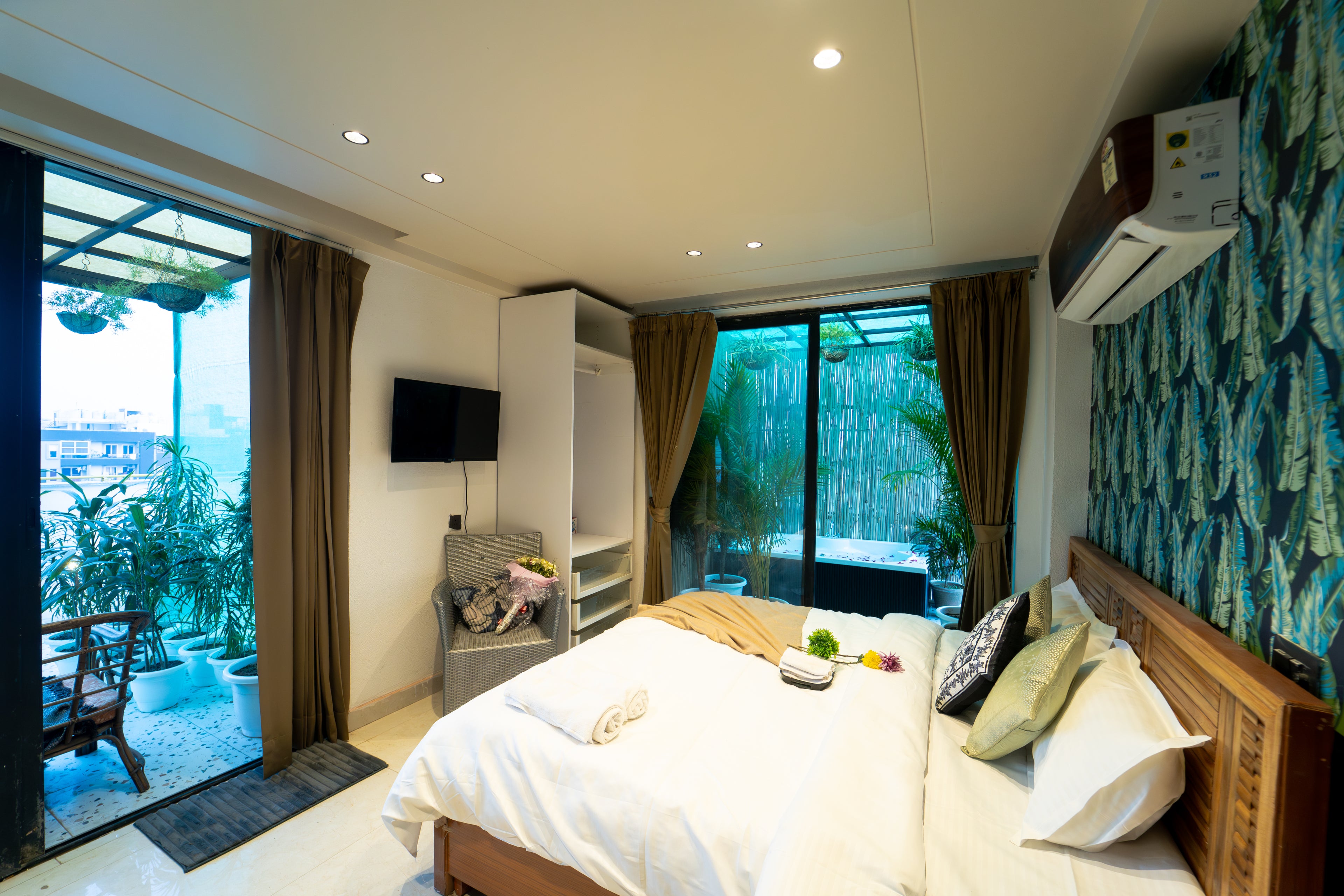 Chhatarpur penthouse