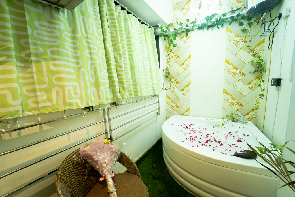 Prism Prestige@jacuzzi+wifi+Upscale interior