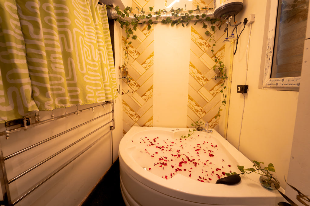 Prism Prestige@jacuzzi+wifi+Upscale interior