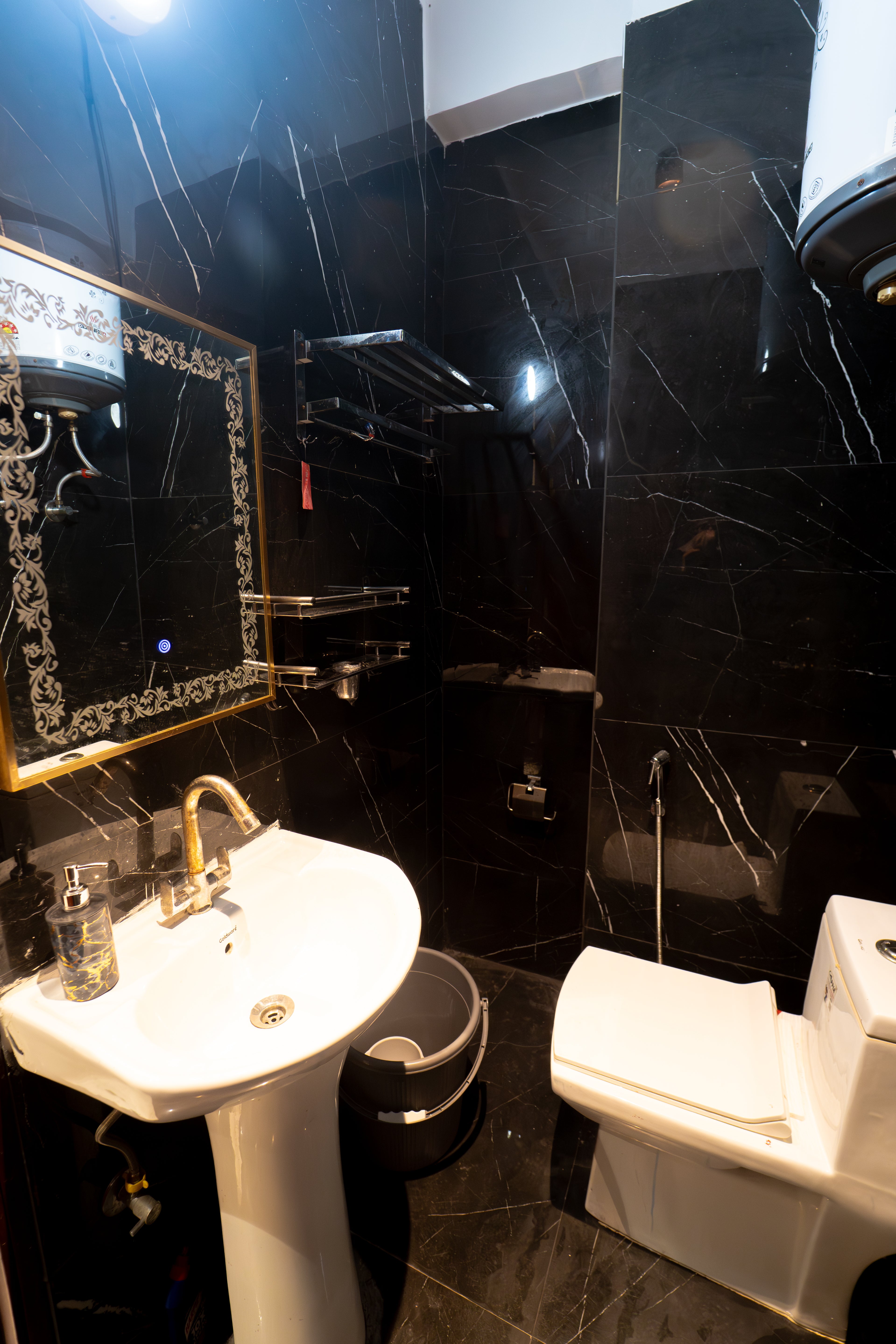 Prism Prestige@jacuzzi+wifi+Upscale interior